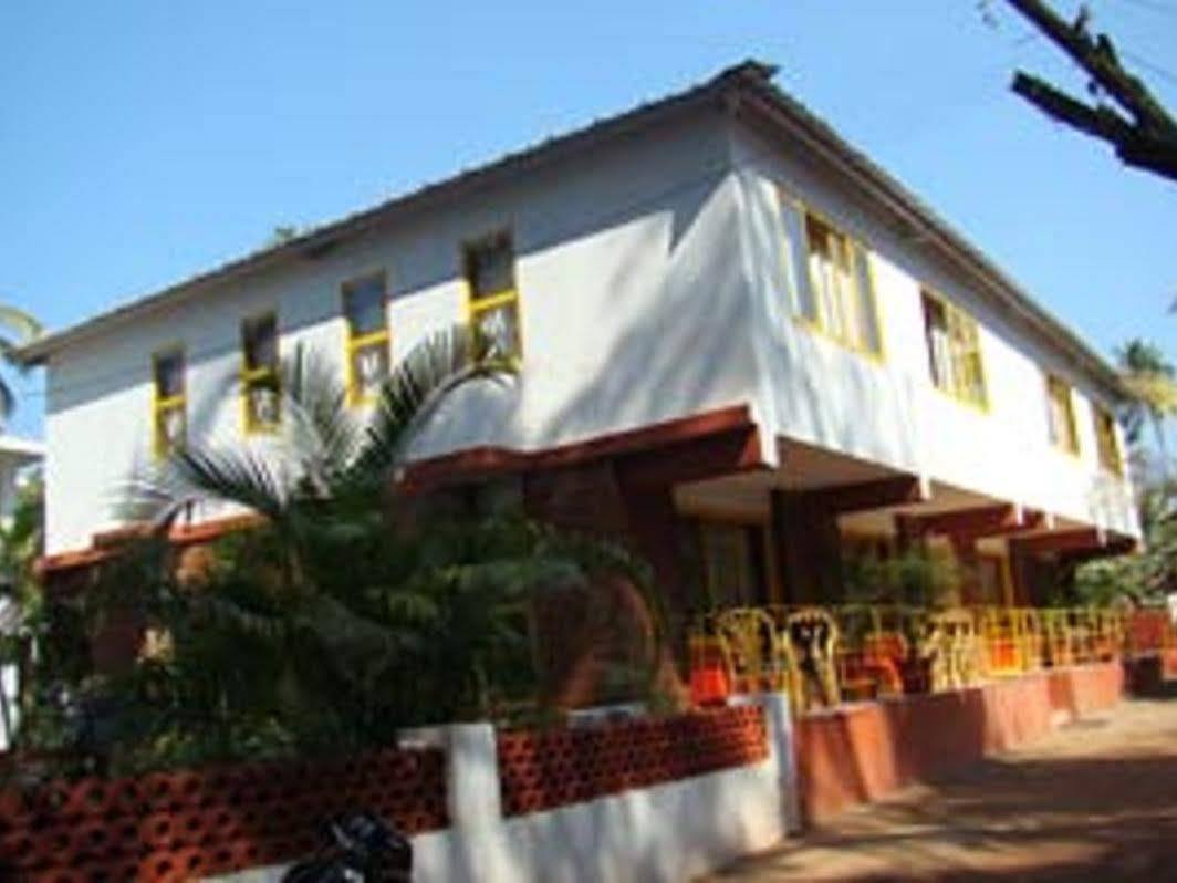 Little Italy Hotel Calangute Bagian luar foto